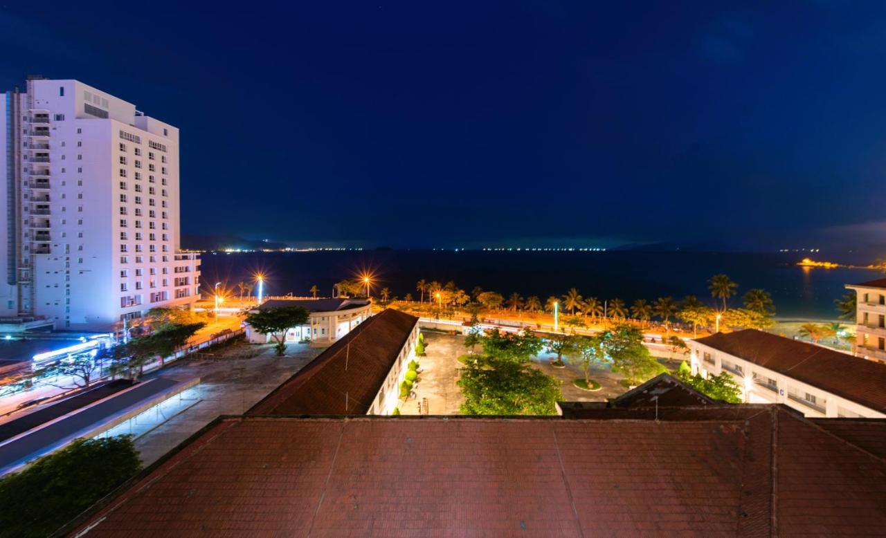 Arise Seaside Hotel Nha Trang Exterior foto